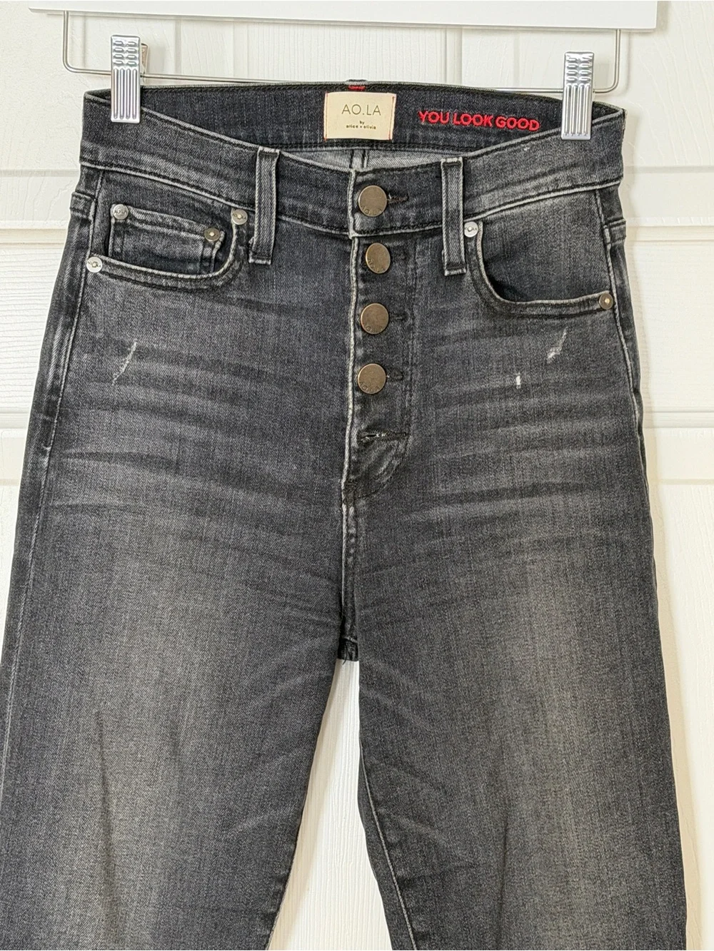 AO.LA Alice + Olivia Black Magic High Rise Exposed Button Skinny Jeans Size 25